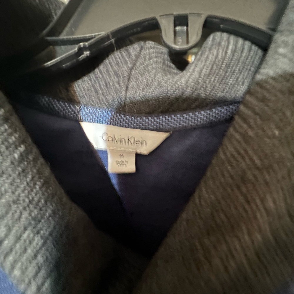 Calvin Klein Navy Blue And Dark Gray Sweater Size M - Picture 3 of 3